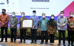 Rakorwasda 2021, Bupati Lutra Dikukuhkan Jadi Dewan Pembina AAIPI 2021 &ndash; 2024 