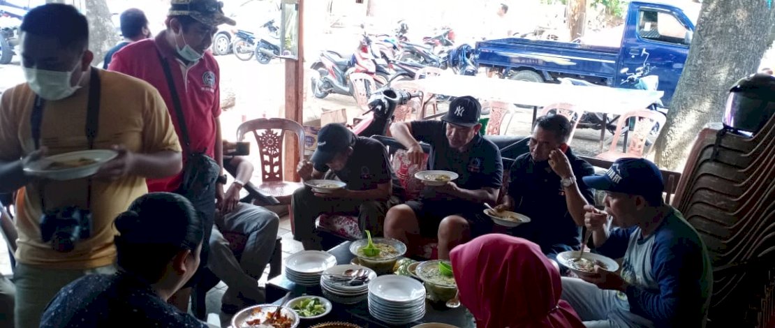 Acara bersih-bersih di Kelurahan Suangga, Kecamatan Tallo, Kota Makassar, Sabtu, 18 September 2021.