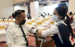 Vaksin Bersama KALLA Bagikan 1.600 Dosis Vaksin 1 dan 2 di Hari Pertama