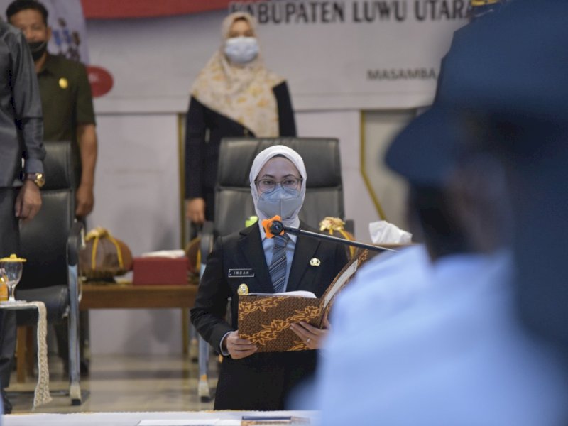 Ini Pesan Bupati Lutra Untuk Kepala Desa Yang Baru Dilantik