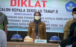 Buka Diklat Kepala Sekolah, Bupati Indah: Jaga Muruah Kepala Sekolah