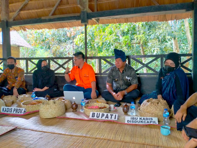 Sukarniaty Kondolele Ingatkan Kepala Daerah, Syarat Sertifikat Vaksin untuk Urus Dokumen Kependudukan Langgar Aturan