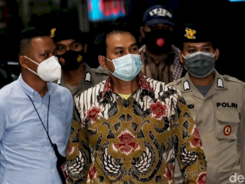 Suap Eks Penyidik KPK Rp3,1 Miliar, Azis Syamsuddin Resmi Jadi Tersangka