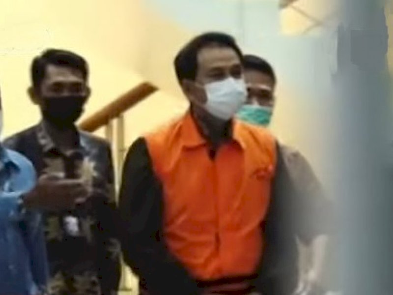 Pakai Rompi KPK, Azis Syamsuddin Ajukan Pengunduran Diri sebagai Wakil Ketua DPR