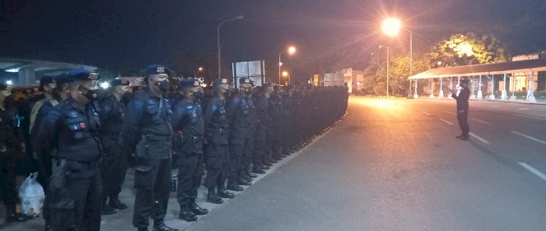 Amankan PON Papua, Brimob Bone Bersama Ratusan Personel Satbrimob Sulsel Bertolak ke Jayapura