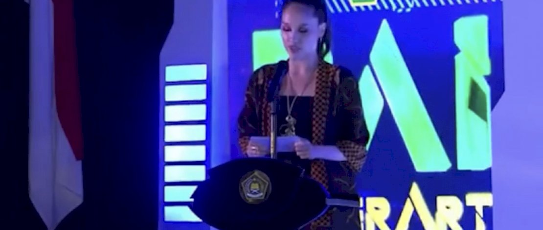 Penampilan Cinta Laura dalam acara yang digelar Kementerian RI, Kamis (23/9/2021).