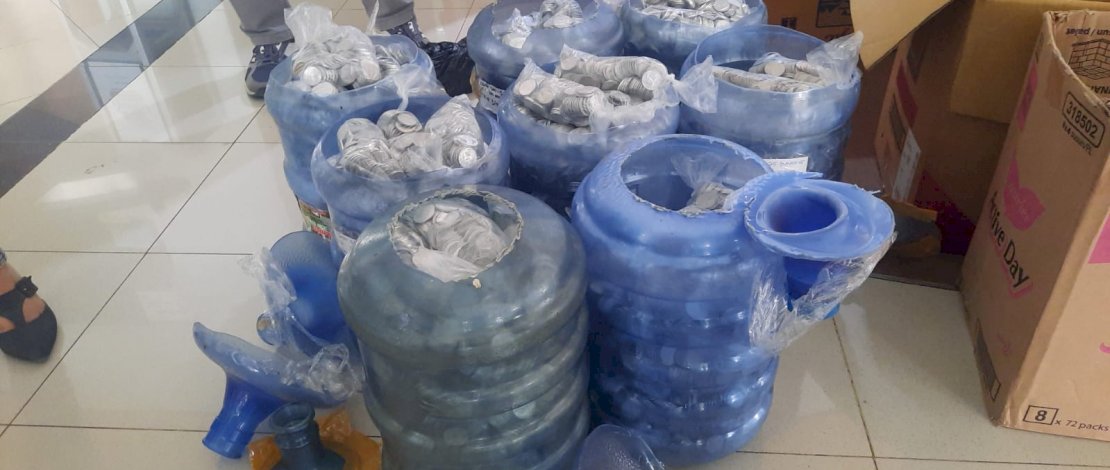 Heboh Pria di Makassar Beli Mobil Seharga Rp 271 Juta Pakai Uang Koin