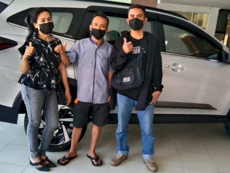 Heboh Pria di Makassar Beli Mobil Seharga Rp 271 Juta Pakai Uang Koin