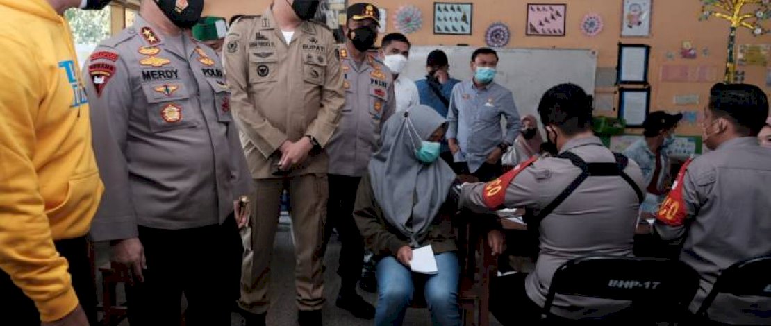 Vaksinasi Massal di Bajeng dan Bajeng Barat Lampaui Target