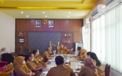 Pimpin Rakor, Camat Panakkukang Minta Lurah Maksimalkan Program Vaksinasi Tingkat RT