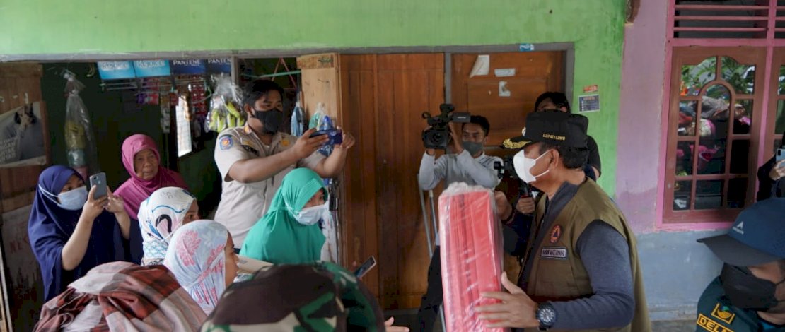 Bupati Luwu DR.H Basmin Mattayang turut Belasungkawa atas jatuhnya Korban Musibah Banjir dan Tanah Longsor .(Foto Kominfo)
