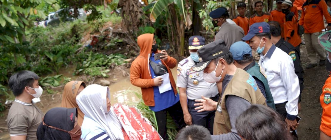 Bupati Luwu DR.H Basmin Mattayang turut Belasungkawa atas jatuhnya Korban Musibah Banjir dan Tanah Longsor .(Foto Kominfo) 