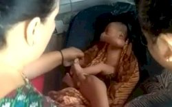 Bayi Merah Dibuang Orang Tuanya di Teras Rumah Warga, Masih Menggeliat-geliat