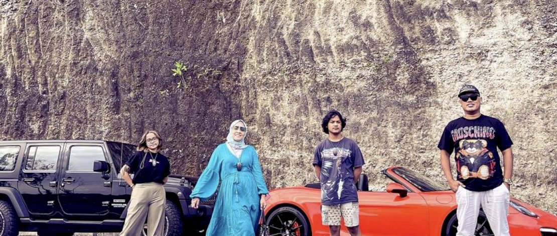 Potret liburan mewah keluarga Uya Kuya di Bali.