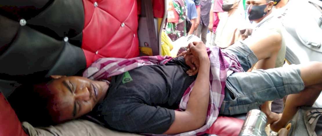Korban saat meninggal di dalam mobil. Korban saat meninggal di dalam mobil.