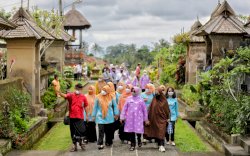 Ketua TP PKK Makassar, Kunjungi Desa Penglipuran, Desa Terbersih ke 3 Dunia