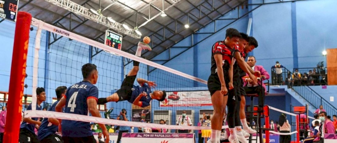 Semi Final Quadrant Putra Papua VS Sulawesi Selatan Depan: Jersey Merah Bergaris Hitam (Papua). Jersey Biru Lengan Lis Merah (Sulawesi Selatan)