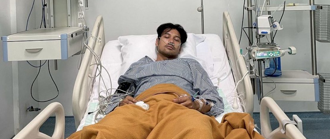 Chicco Jerikho saat terbaring lemah di Rumah Sakit.