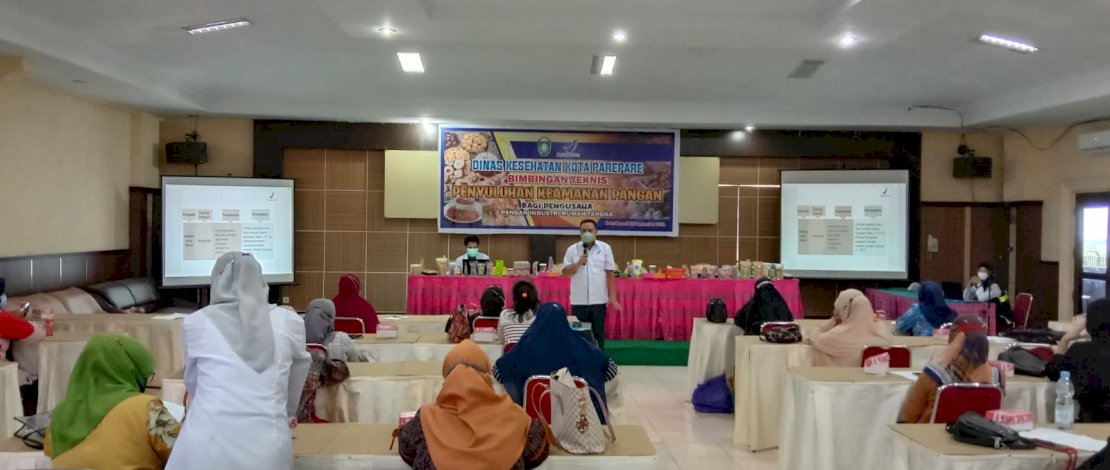 Dinkes Parepare Gelar Bimtek Keamanan Pangan Bagi IRT