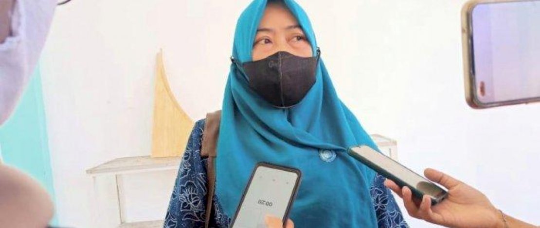  Sekeretaris BKPSDM, Adriani Idrus.