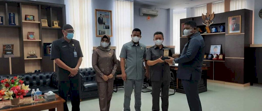 Bapemperda DPRD Parepare Kaji Perda Bangunan Gedung di Kendari