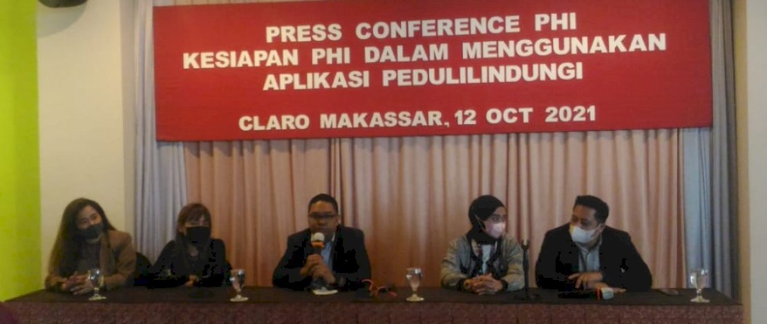 Phinisi Hospitality Indonesia menggelar konferensi pers di Claro Makassar, Selasa (12/10/2021).
