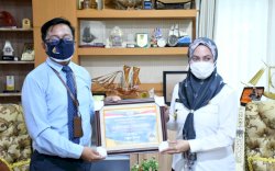 Raih Opini WTP LKPD 2020, Pemda Lutra Terima Penghargaan dari Menkeu 