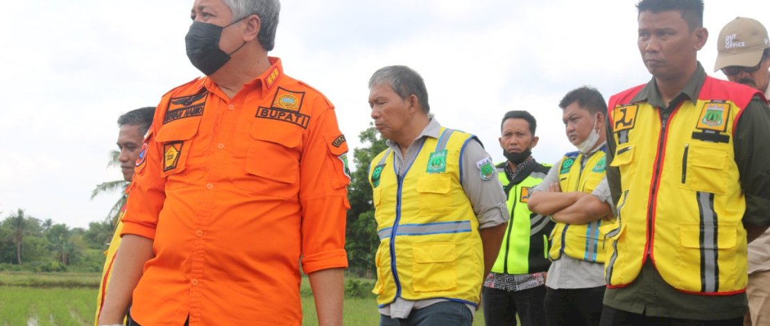Andi Irwan Hamid saat meninjau beberapa proyek di Pinrang.