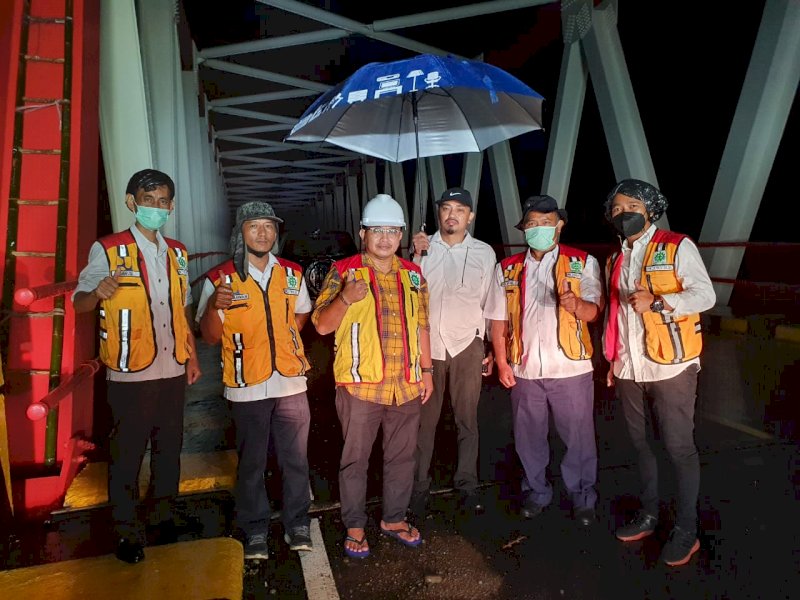 Sebelum Diresmikan, Anggota DPR RI Muhammad Fauzi Tinjau Jembatan Palopo-Toraja