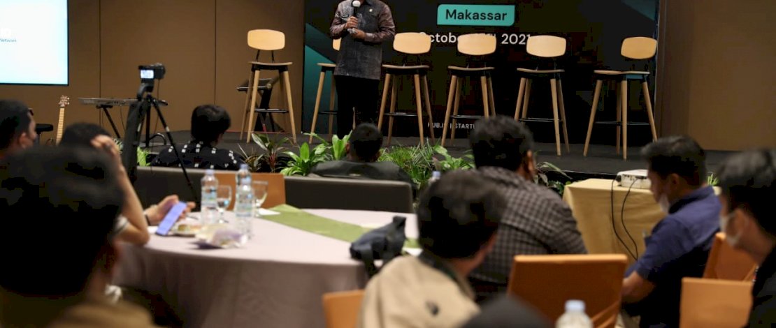 Sekda Kota Makassar menjadi pembicara di kegiatan Starwith Network, Jumat (15/10/2021). FOTO/HUMAS PEMKOT