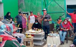 Sekcam Panakkukang Pimpin Kerja Bakti di Kelurahan Pampang