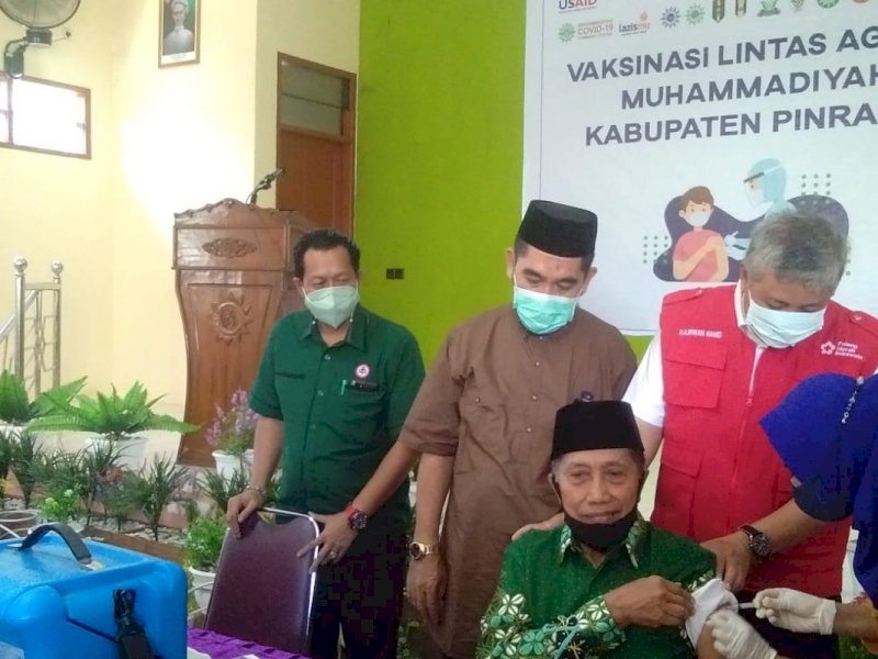 PD Muhammadiyah Pinrang dan USAID Gelar Vaksinasi Massal, Bupati Pinrang: Saya Sangat Bersyukur
