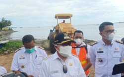 Respons Aspirasi Warga, Taufan Pawe Anggarkan Perbaikan Jalan Andi Sapada