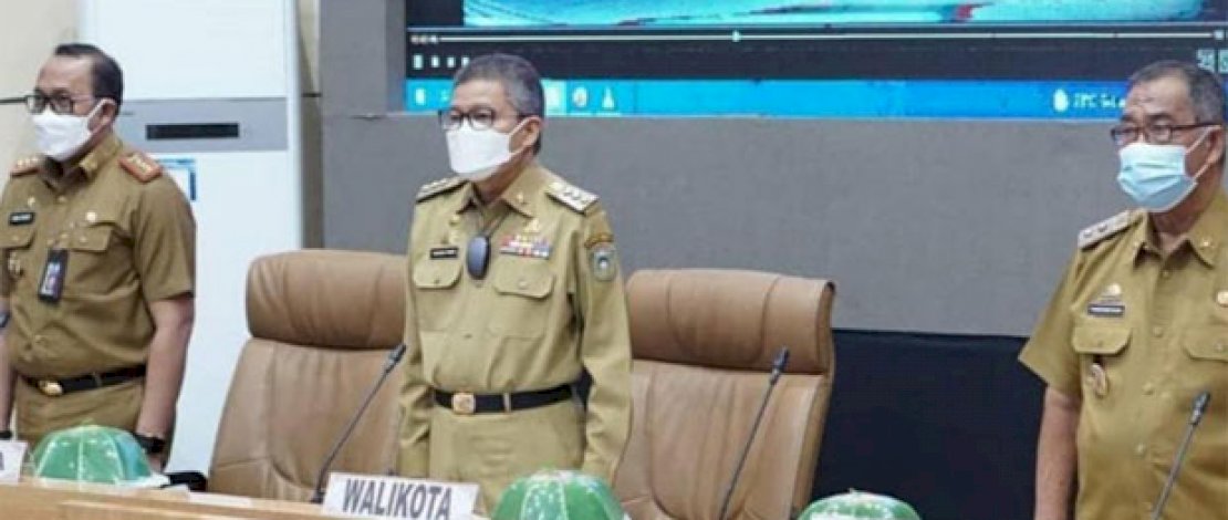 Wali Kota Parepare, Taufan Pawe (tengah)