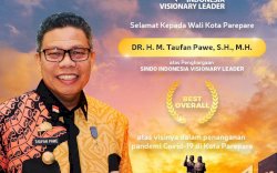 Taufan Pawe Raih Penghargaan &lsquo;The Best Overall&rsquo; Pemimpin Daerah Visioner di Indonesia
