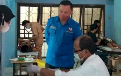 Peringati Hari Sumpah Pemuda, KNPI dan Baznas Gelar Sunatan Massal
