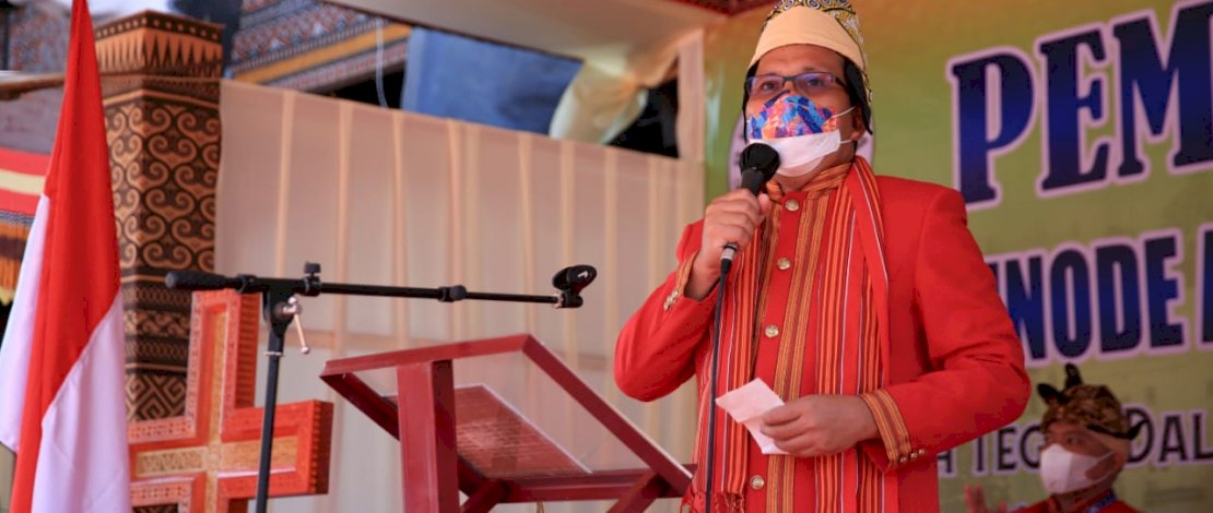 Danny Pomanto menghadiri acara pembukaan sidang sinode AM XXV Gereja Toraja, Senin (18/10/2021). FOTO/HUMAS PEMKOT