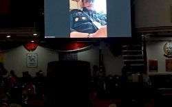 Kenakan Kacamata Hitam, SYL Dapat Tepuk Tangan Tamu Undangan Hari Jadi Sulsel