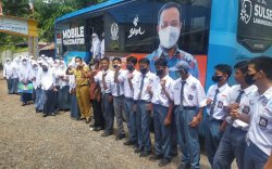 Kebut Vaksinasi, Mobile Vaccinator Sasar 1.150 Pelajar di Maros