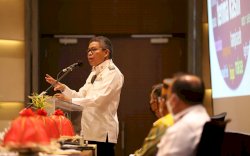 Wali Kota Parepare Terima Penghargaan Dari Menteri Keuangan