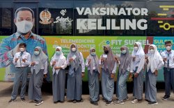 Libatkan 22 Sekolah di 7 Titik, Mobile Vaccinator Sasar 1.500 Pelajar di Jeneponto