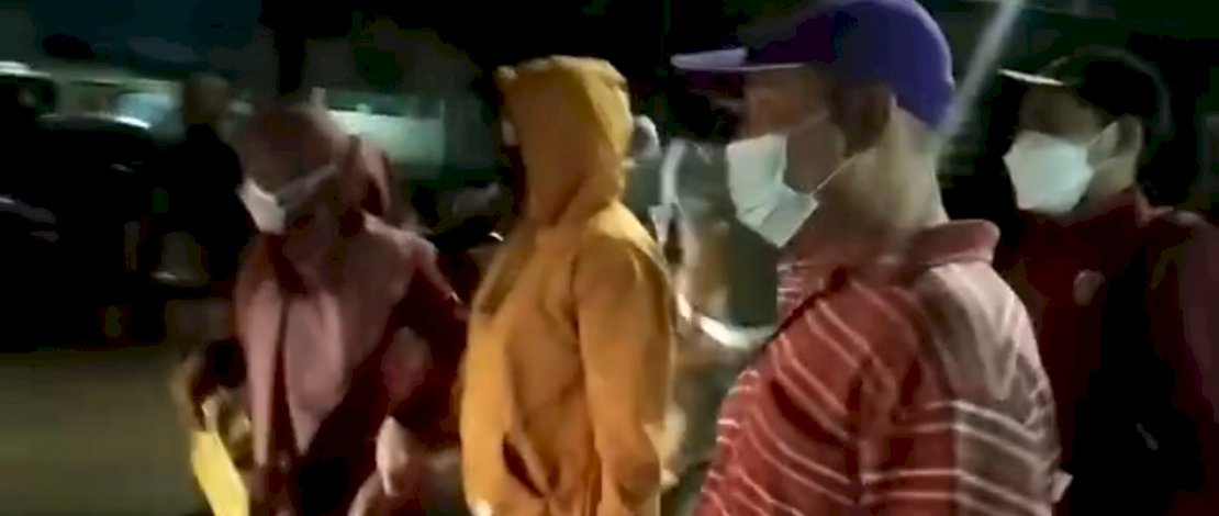 Razia pasangan mesum di Makassar malam tadi.