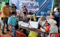 Lampaui Target, Polda Sulsel dan IKA MAN 2 Makassar Gelar Vaksinasi 1.539 Peserta