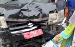 Mobil Dinas Kabag Administrasi Pemkab Jeneponto Kecelakaan di Takalar