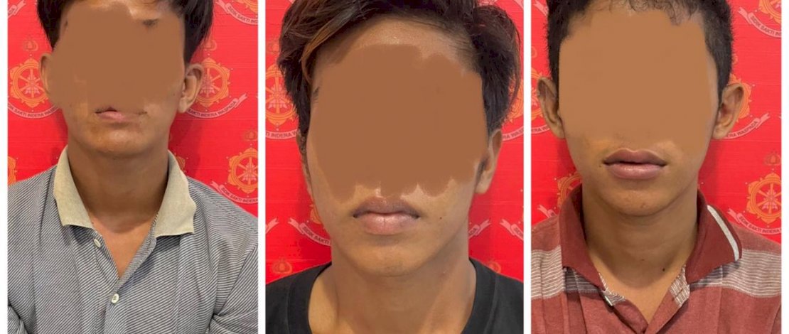 Pelaku dan barang bukti sepeda motor curian.