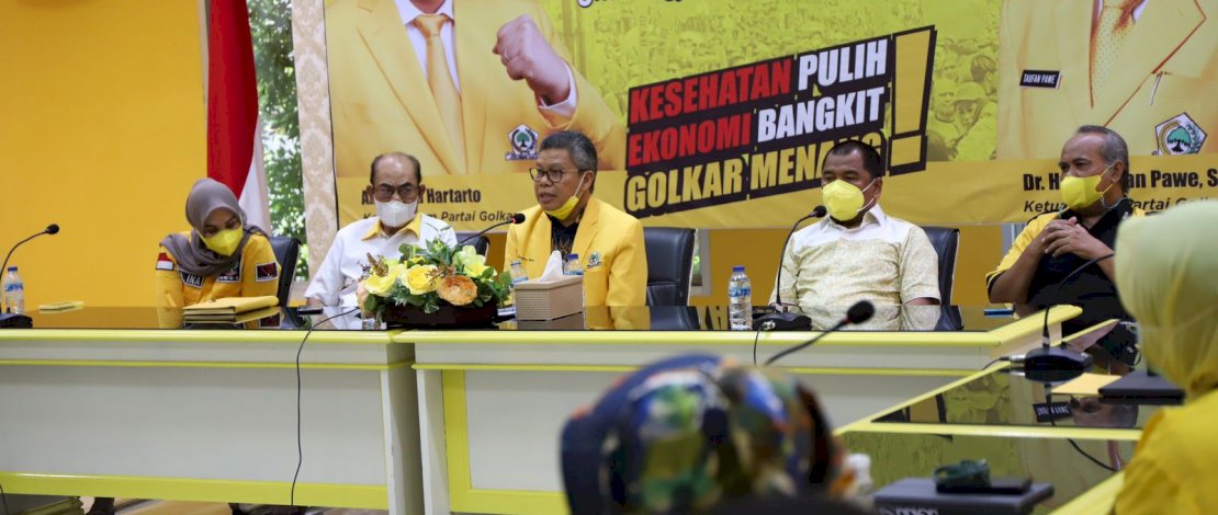 Pengurus Partai Golkar Sulsel mengikuti Kuliah Umum Golkar Institute. IST