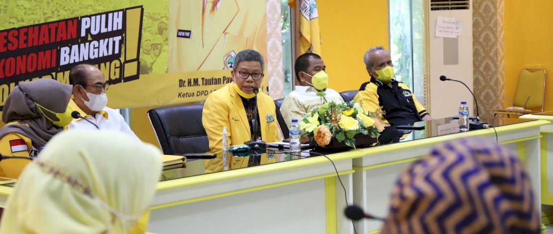 Pengurus Partai Golkar Sulsel mengikuti Kuliah Umum Golkar Institute. IST