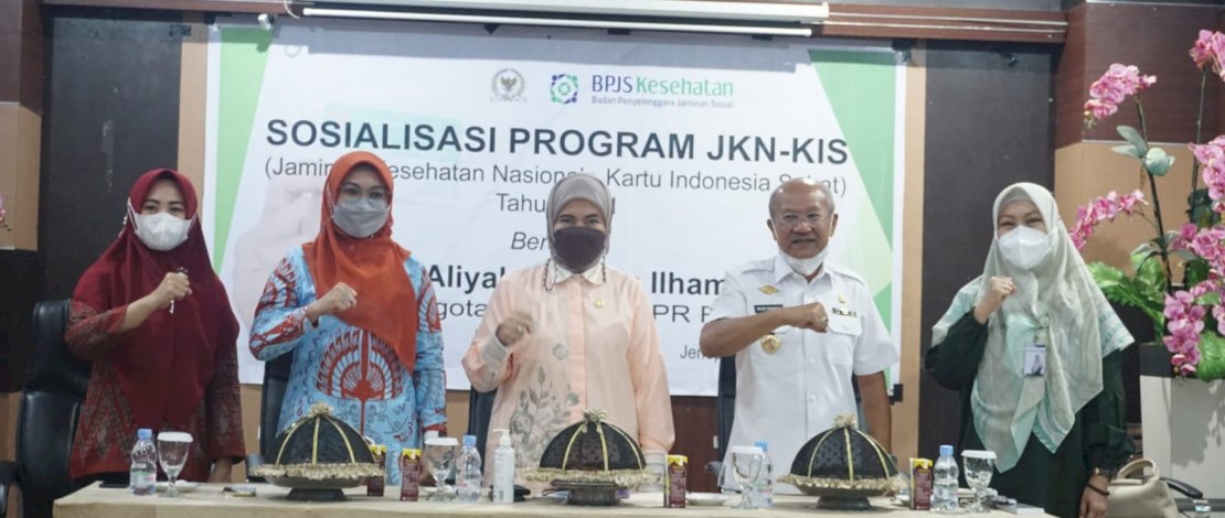 Sosialisasi program JKN-KIS  di Baruga Kalakbirang, Kabupaten Jeneponto, Rabu (27/10/2021). FOTO/IST.