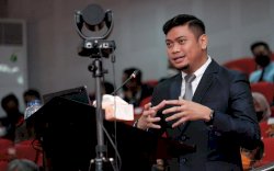 Kaji Aturan Perseorangan di Pilkada, Bupati Adnan Raih Gelar Doktor dengan IPK 4,00 