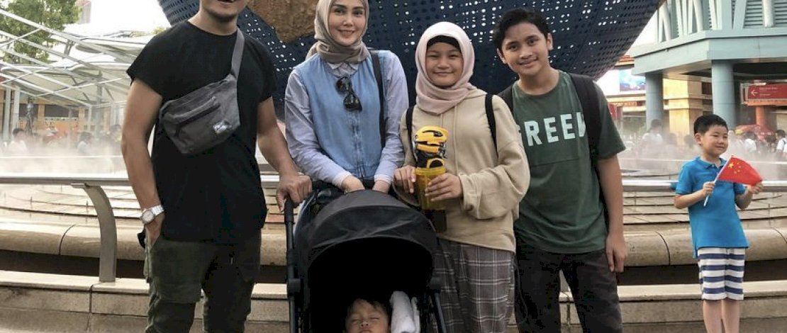 Keluarga Arie Untung.